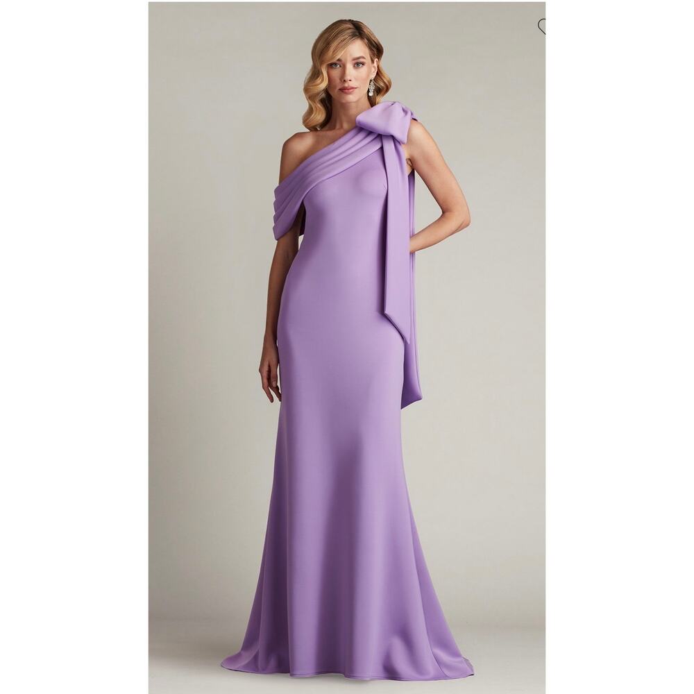 Tadashi Shoji Cassia Bow-Shoulder Crepe Gown - Size 8 - Picture 1 of 7
